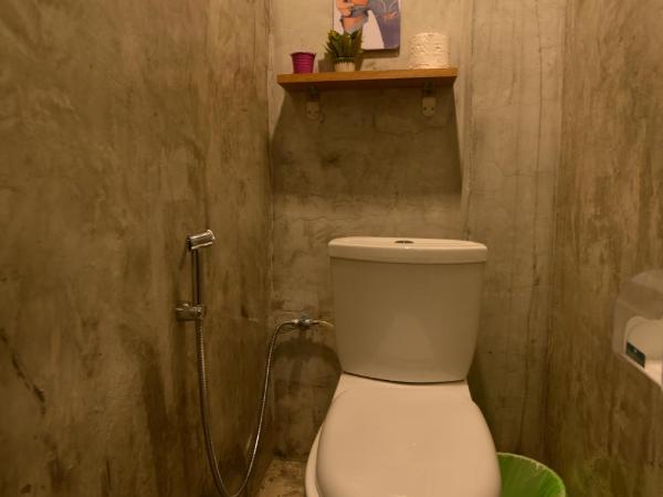 OK CHIC PHUKET HOSTEL : photo 6 de la chambre lit superposé dans dortoir mixte