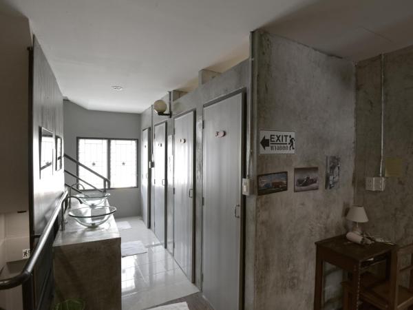 OK CHIC PHUKET HOSTEL : photo 7 de la chambre lit superposé dans dortoir mixte