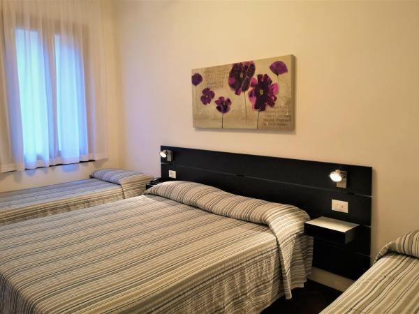 Hotel Rossi : photo 2 de la chambre chambre quadruple