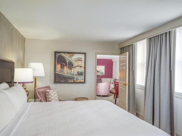Crowne Plaza New Orleans French Qtr - Astor : photo 10 de la chambre suite 1 chambre lit king-size avec canapé-lit