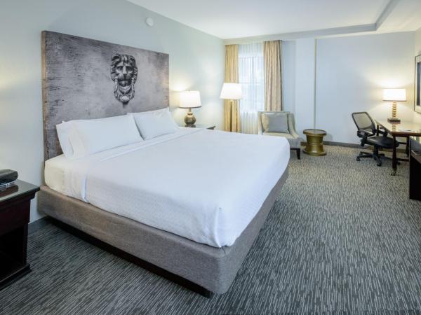 Crowne Plaza New Orleans French Qtr - Astor : photo 4 de la chambre hébergement historique alexa avec 1 lit king-size 