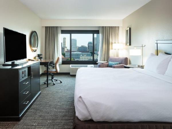Crowne Plaza Memphis Downtown, an IHG Hotel : photo 2 de la chambre chambre lit king-size standard