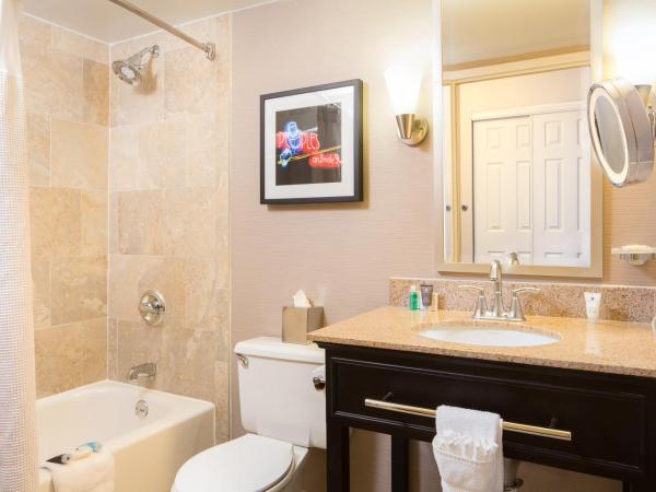 Crowne Plaza Memphis Downtown, an IHG Hotel : photo 1 de la chambre chambre lit king-size standard