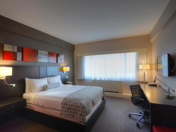 Armon Plaza Montreal Airpt, Trademark Collection by Wyndham : photo 5 de la chambre chambre lit queen-size avec baignoire - accessible aux personnes à mobilité réduite/malentendantes - non-fumeurs