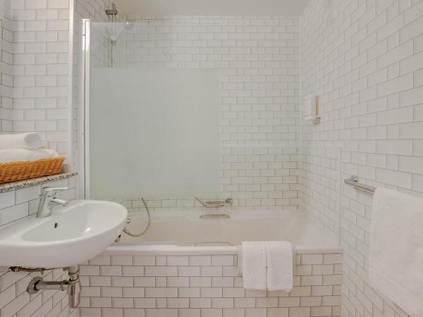 Copthorne Tara Hotel London Kensington : photo 1 de la chambre chambre lits jumeaux supérieure