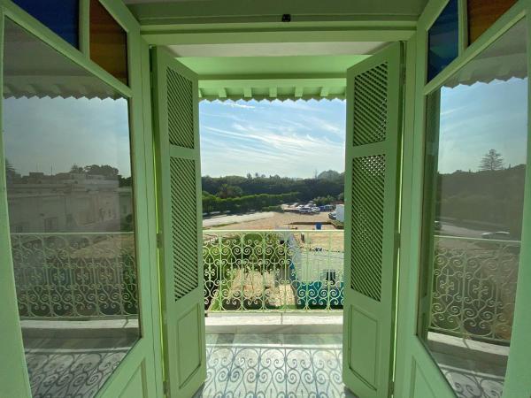 Dar El Kif - La Marsa : photo 2 de la chambre chambre double avec balcon