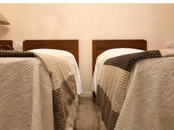 Corte Viviani : photo 2 de la chambre chambre double avec salle de bains privative