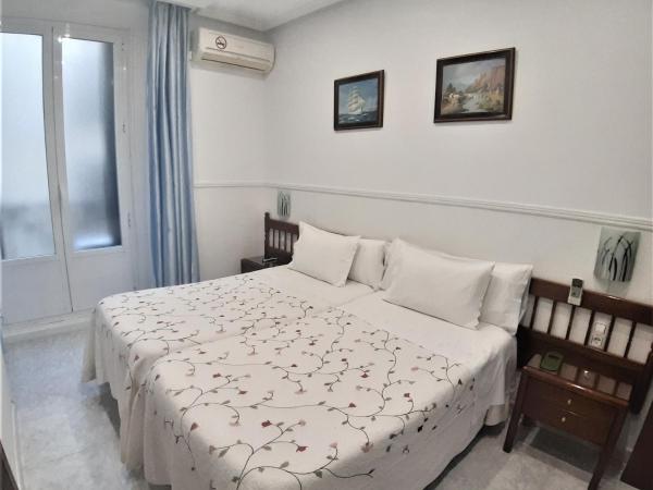 Hostal Dulcinea : photo 10 de la chambre chambre lits jumeaux