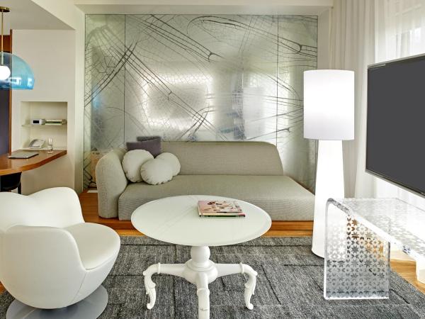 Mondrian Los Angeles in West Hollywood : photo 2 de la chambre suite studio 2 lits doubles