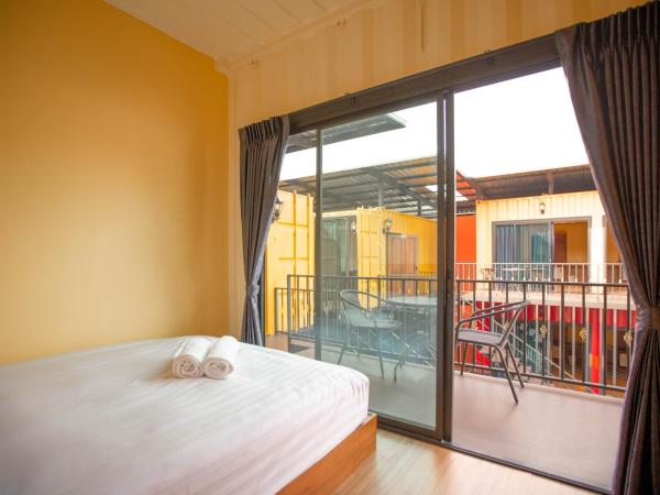 Tuscany Land Resort Donmuang : photo 2 de la chambre chambre standard lit queen-size