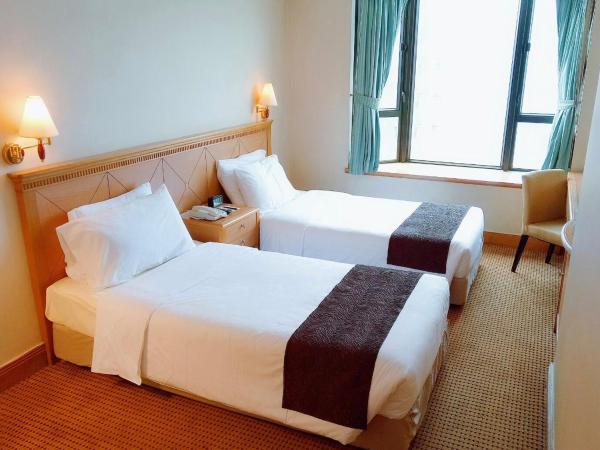 Ramada Hong Kong Grand View : photo 4 de la chambre chambre lits jumeaux supérieure 