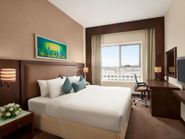 Ramada by Wyndham Dubai Deira : photo 4 de la chambre suite 1 chambre lit king-size - non-fumeurs - 20 % de réduction sur nourriture et boissons