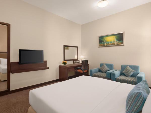 Ramada by Wyndham Dubai Deira : photo 4 de la chambre chambre lit queen-size - non-fumeurs - 20 % de réduction sur la nourriture et les boissons