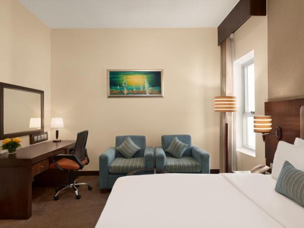 Ramada by Wyndham Dubai Deira : photo 2 de la chambre chambre lit queen-size - non-fumeurs - 20 % de réduction sur la nourriture et les boissons