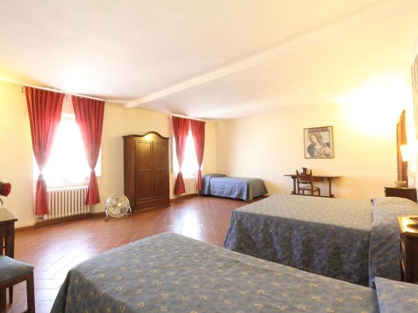 Hotel Bavaria : photo 4 de la chambre chambre double avec salle de bains privative