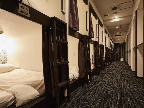 HOTEL THE ROCK : photo 1 de la chambre chambre capsule pour hommes 