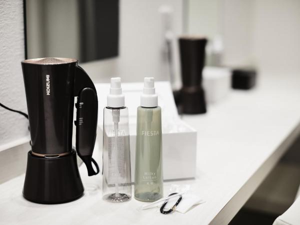 HOTEL THE ROCK : photo 6 de la chambre chambre lits jumeaux avec lit superposé