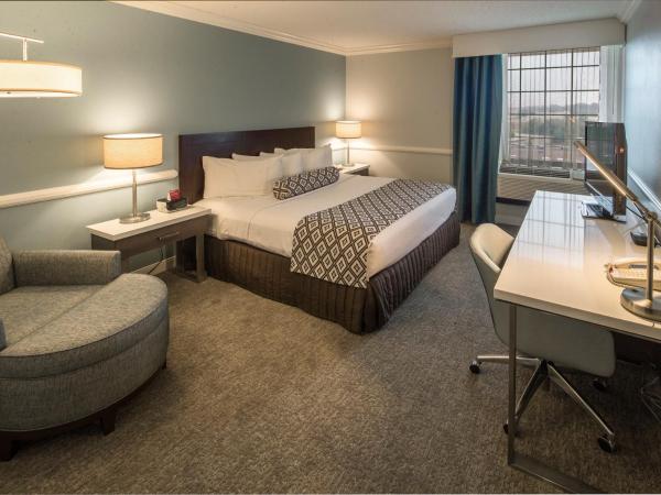 Crowne Plaza Hotel and Suites Pittsburgh South, an IHG Hotel : photo 2 de la chambre chambre lit king-size premium