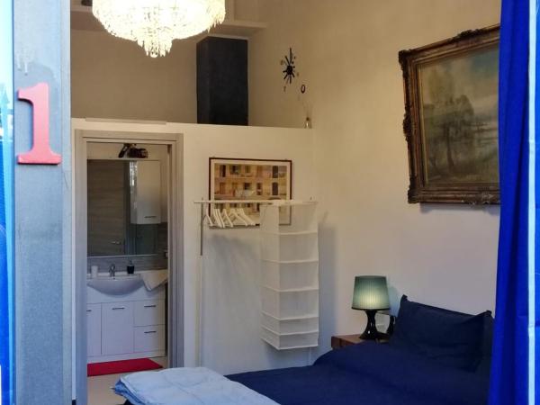 Al 20 Guest House Fiera Milano - Certosa - San Siro : photo 8 de la chambre grande chambre double