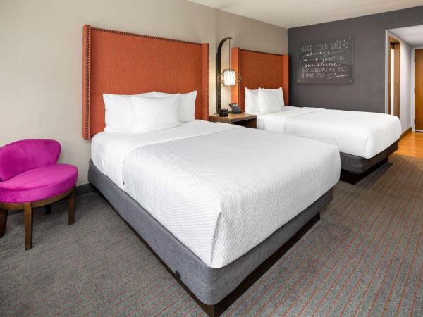 La Quinta by Wyndham LAX : photo 4 de la chambre chambre avec 2 grands lits queen-size 