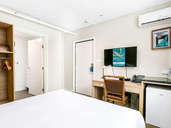 Quality Inn Sunshine Haberfield : photo 5 de la chambre chambre lit queen-size - non-fumeurs