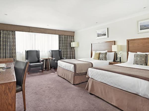 The Aberdeen Altens Hotel : photo 3 de la chambre chambre exécutive avec 2 lits doubles