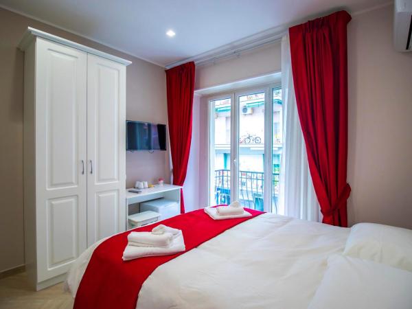 Dimora Costantino : photo 8 de la chambre chambre triple avec balcon