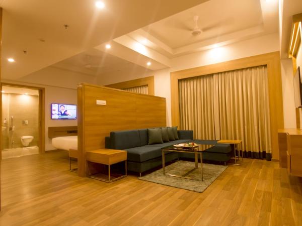 Lemon Tree Hotel, Sector 60, Gurugram : photo 1 de la chambre executive suite with 1+1 (happy hours from 5 pm to 9 pm) and 2 pcs of laundry complimentary per room per stay
