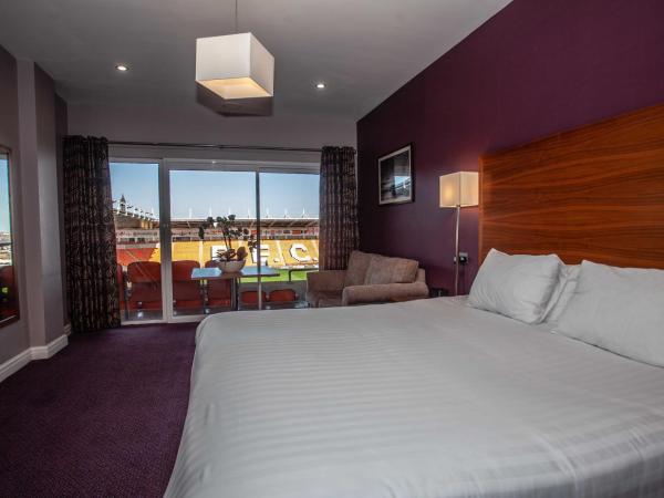 Blackpool Football Club Stadium Hotel, a member of Radisson Individuals : photo 10 de la chambre superior room with pitch view