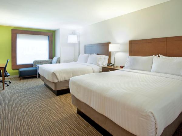 Holiday Inn Express Hotel & Suites Austin Downtown - University, an IHG Hotel : photo 5 de la chambre chambre standard avec 2 lits queen-size