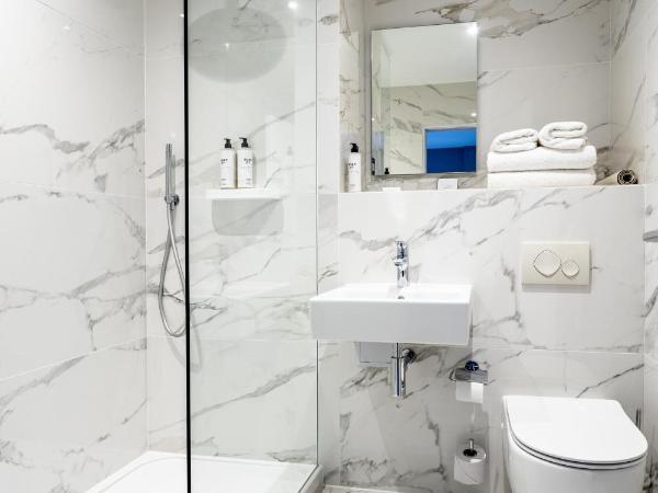 Palm Court Hotel : photo 3 de la chambre chambre familiale