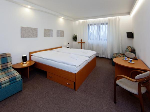 Hotel Wolf : photo 1 de la chambre chambre double ou lits jumeaux