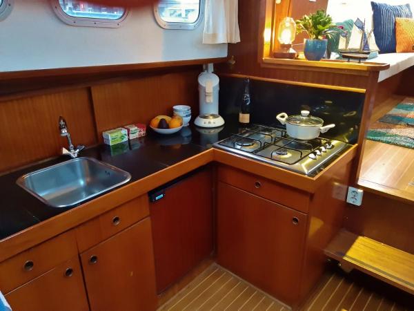 Motor Yacht Almaz : photo 3 de la chambre caravane 