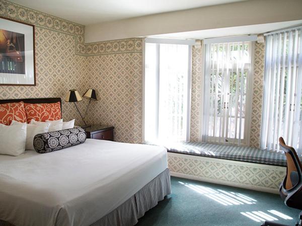 Marina Inn : photo 5 de la chambre chambre lit queen-size 