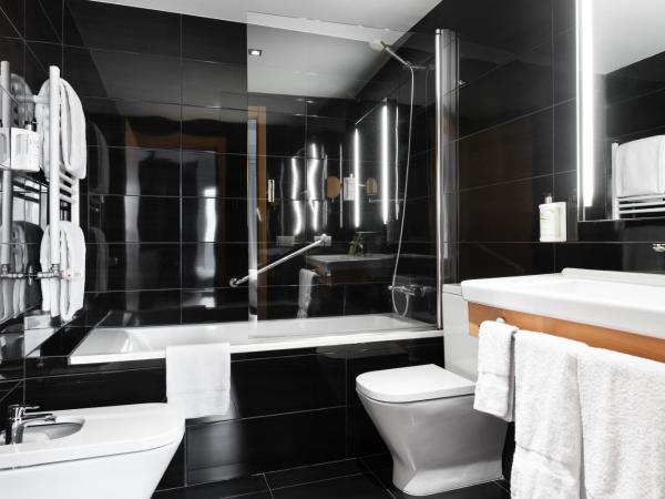 Eurostars Blue Coruña : photo 6 de la chambre chambre double ou lits jumeaux - vue extérieure