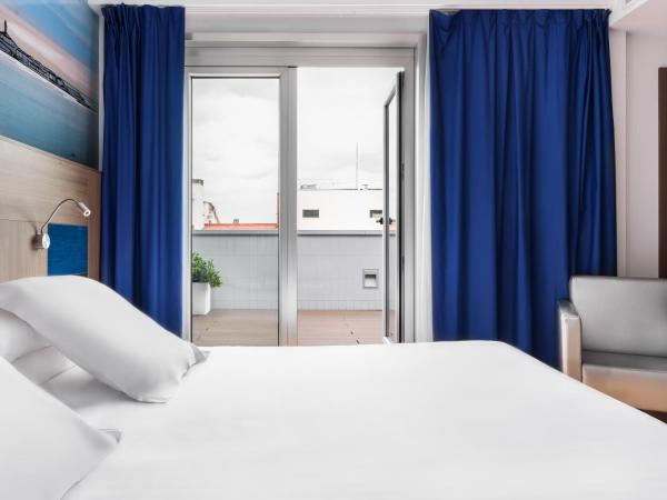 Eurostars Blue Coruña : photo 5 de la chambre suite junior avec terrasse