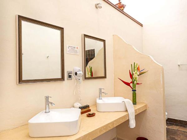 Viva Merida Hotel Boutique : photo 4 de la chambre suite familiale deluxe