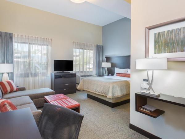 Staybridge Suites Seattle - Fremont, an IHG Hotel : photo 2 de la chambre suite lit queen-size - accessible aux personnes à mobilité réduite/non-fumeurs