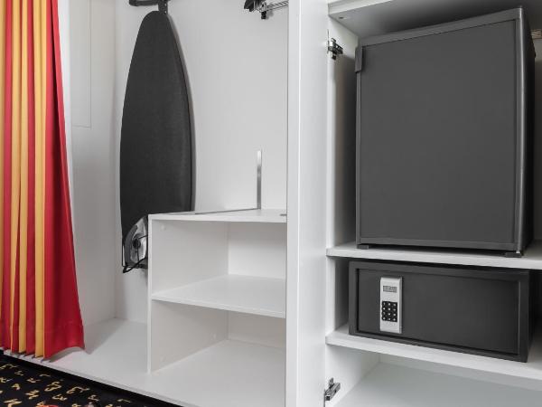 Holiday Inn Munich - Westpark, an IHG Hotel : photo 4 de la chambre chambre lit king-size standard