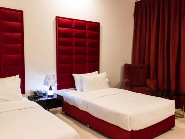 Parkside Plaza Muscat : photo 6 de la chambre chambre lits jumeaux standard