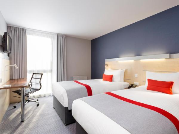 Holiday Inn Express Southwark, an IHG Hotel : photo 5 de la chambre chambre lits jumeaux standard