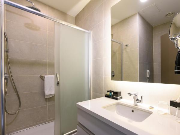 La Quinta by Wyndham Istanbul Gunesli : photo 3 de la chambre chambre supérieure plus