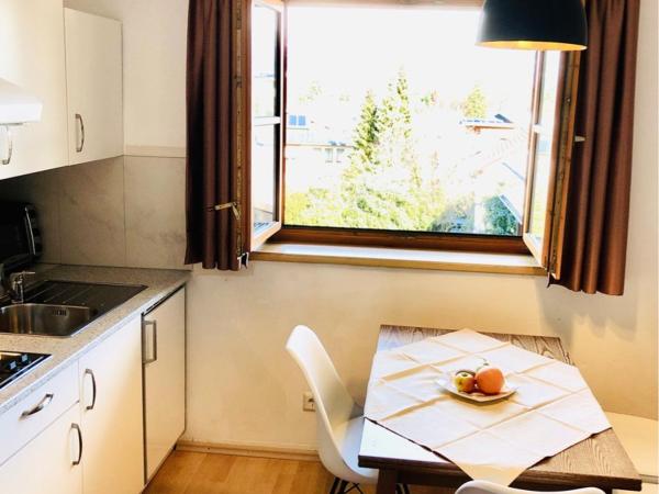 Hotel Sonnenhof - bed & breakfast & appartements : photo 7 de la chambre appartement supérieur 2 chambres avec balcon