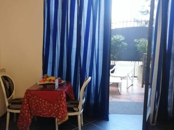 Al 20 Guest House Fiera Milano - Certosa - San Siro : photo 4 de la chambre grande chambre double 
