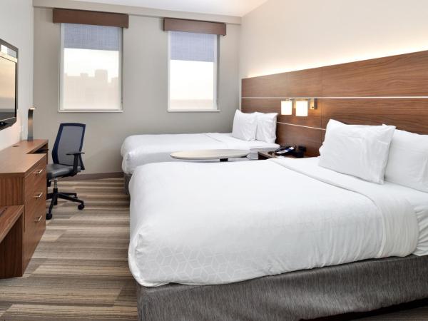 Holiday Inn Express New Orleans - St Charles, an IHG Hotel : photo 10 de la chambre chambre standard avec 2 lits queen-size