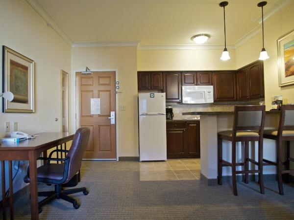 Staybridge Suites San Antonio Sea World, an IHG Hotel : photo 1 de la chambre suite studio