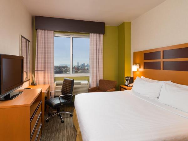Holiday Inn Express - Times Square, an IHG Hotel : photo 3 de la chambre chambre king - Étage Élevé