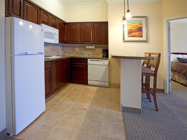 Staybridge Suites San Antonio Sea World, an IHG Hotel : photo 1 de la chambre suite 1 chambre lit king-size - non-fumeurs