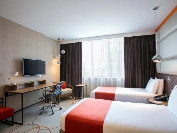 Holiday Inn Amsterdam - Arena Towers, an IHG Hotel : photo 7 de la chambre chambre lits jumeaux standard