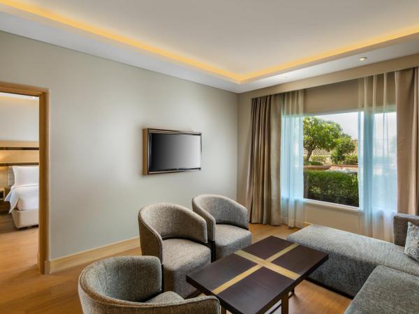 Holiday Inn Agra MG Road an IHG Hotel : photo 7 de la chambre suite lit king-size